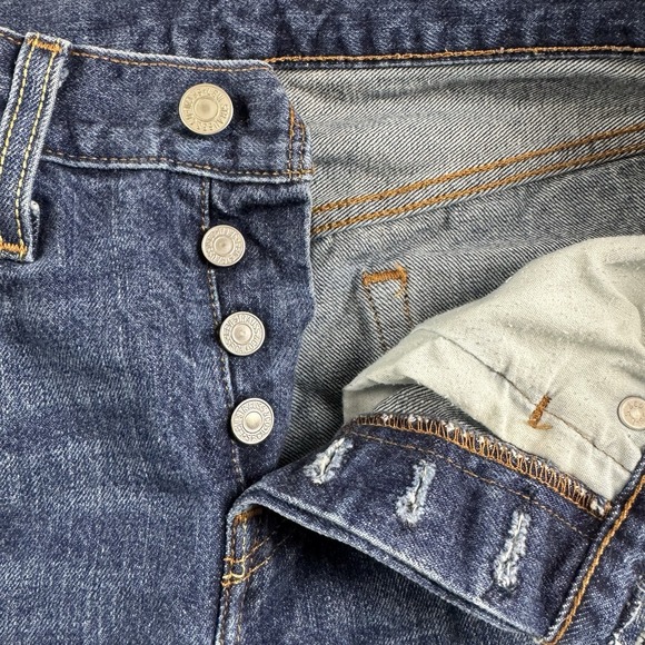 Levis 501‎ Button Fly Women's 26x28 Med Wash Premium - Picture 4 of 10